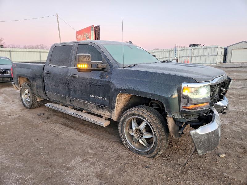 Photo 4 from auction – 2017 CHEV SILVERADO with VIN 3GCUKREC8HG413665