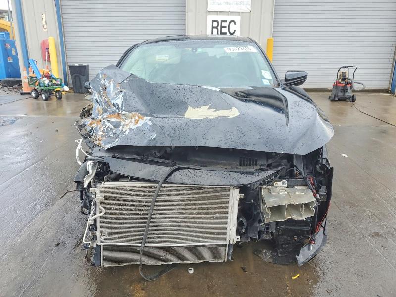 Photo 5 from auction – 2016 HONDA CIVIC with VIN 2HGFC1F3XGH646937