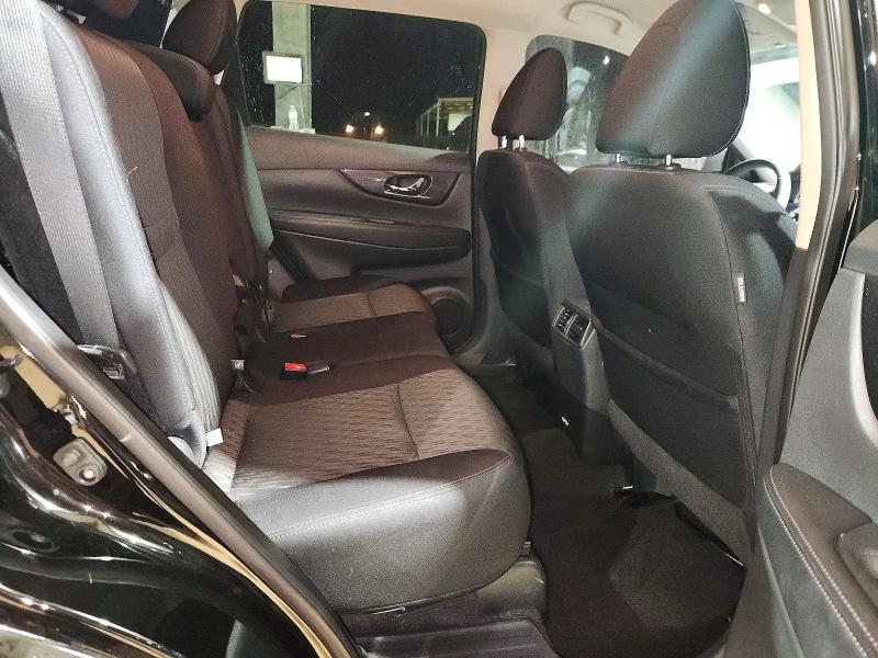Photo 11 from auction – 2018 NISSAN ROGUE S with VIN 5N1AT2MT1JC722679