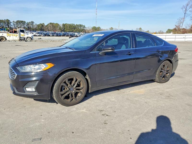 FORD FUSION SE 2019 with VIN 3FA6P0HD1KR160233 - Photo from auction