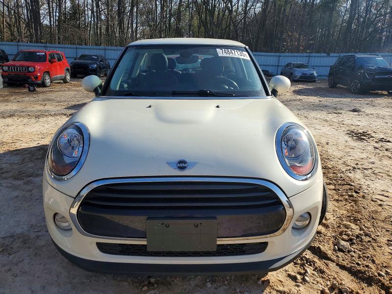 Photo 5 from auction – 2016 MINI COOPER with VIN WMWXP5C56G2D14720