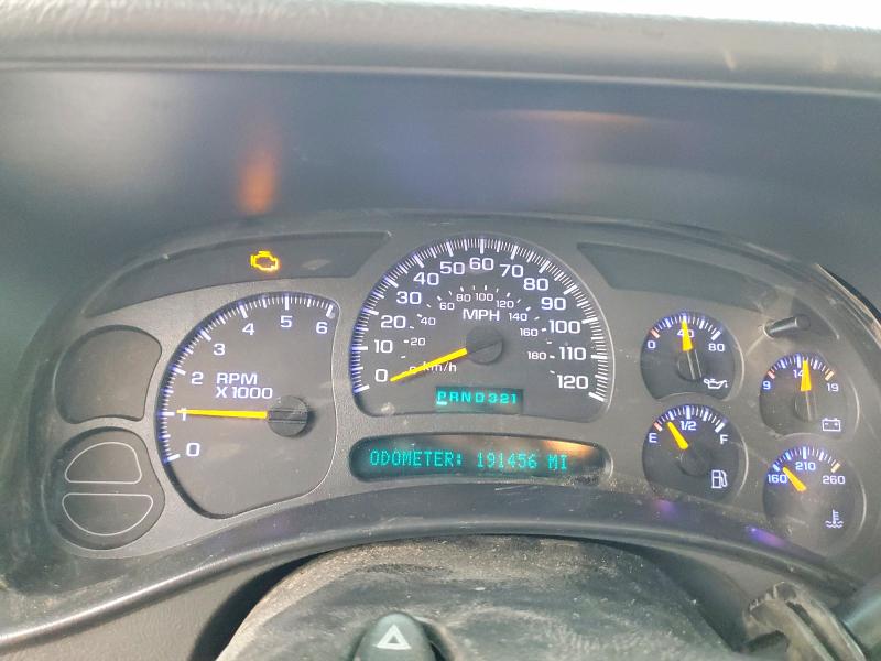 Photo 9 from auction – 2004 CHEVROLET SILVERADO with VIN 2GCEC19T841151646