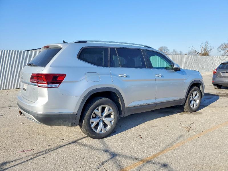 Фото 3 с аукциона – 2018 VOLKSWAGEN ATLAS с VIN 1V2ER2CAXJC521866