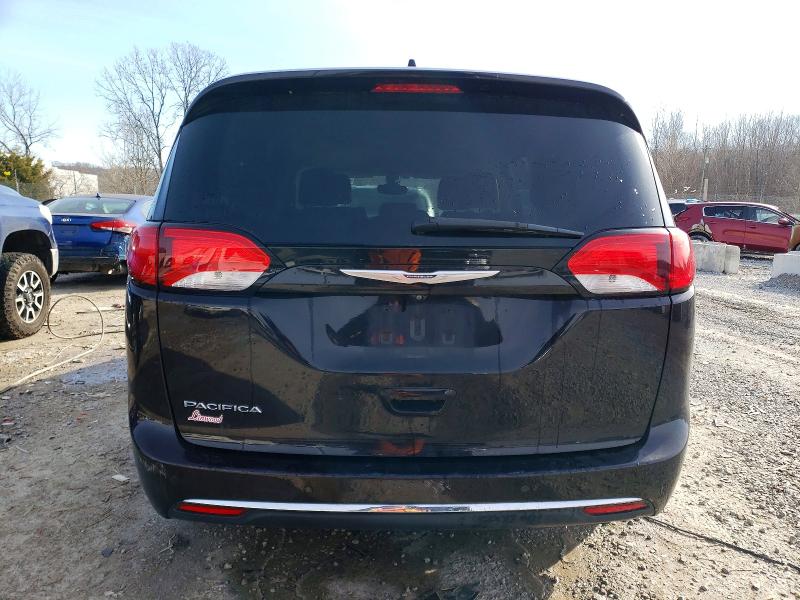 Photo 6 from auction – 2017 CHRYSLER PACIFICA T with VIN 2C4RC1BG8HR820519