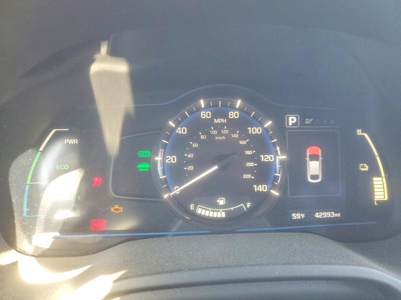 Photo 9 from auction – 2018 HYUNDAI IONIQ BLUE with VIN KMHC65LC7JU065447