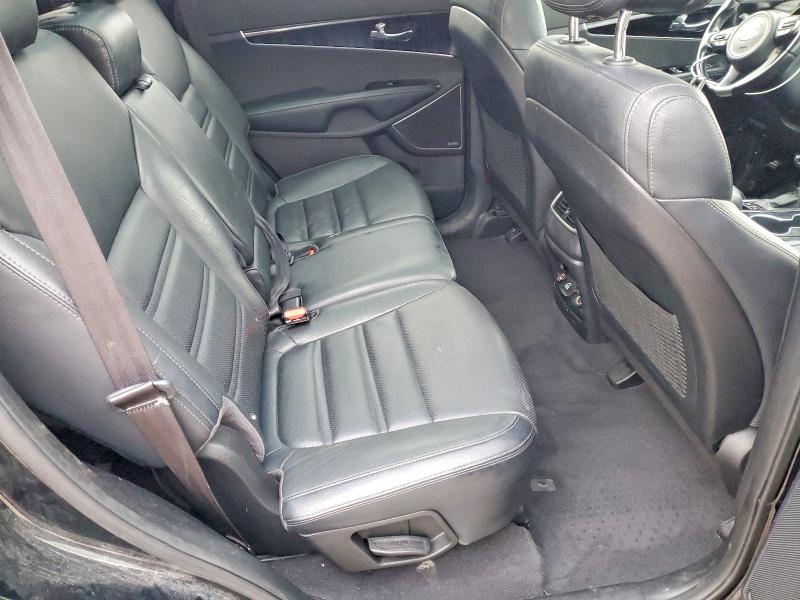Photo 11 from auction – 2016 KIA SORENTO with VIN 5XYPKDA53GG164096