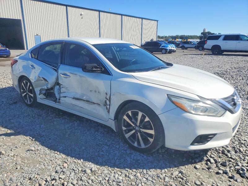 Photo 4 from auction – 2017 NISSAN ALTIMA 2.5 with VIN 1N4AL3APXHN353522