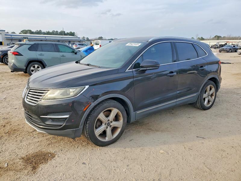 LINCOLN MKC 2015 with VIN 5LMCJ1A99FUJ27157 - Photo from auction