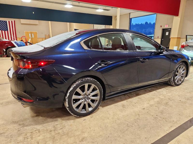Photo 3 from auction – 2019 MAZDA 3 with VIN 3MZBPADL2KM107594