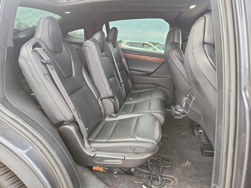 Photo 10 from auction – 2019 TESLA MODEL X with VIN 5YJXCAE24KF184661