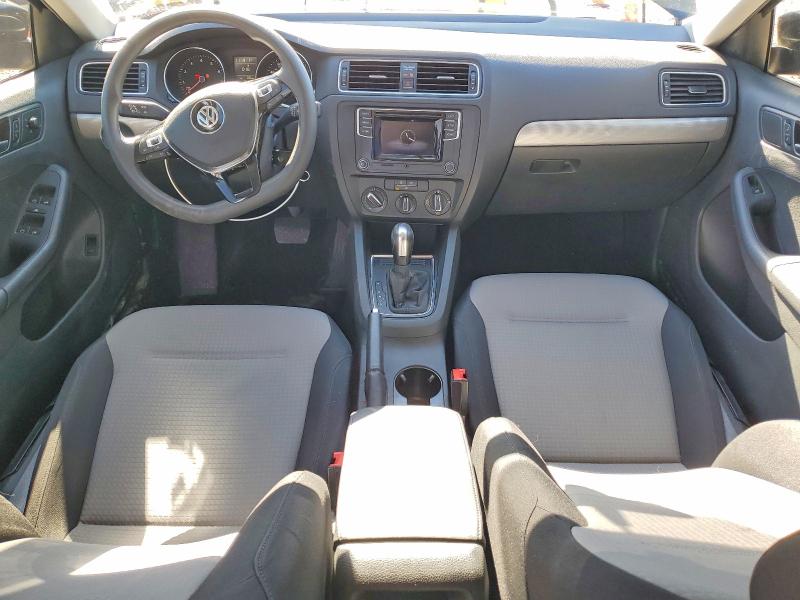 Photo 8 from auction – 2017 VOLKSWAGEN JETTA S with VIN 3VW2B7AJ5HM360308