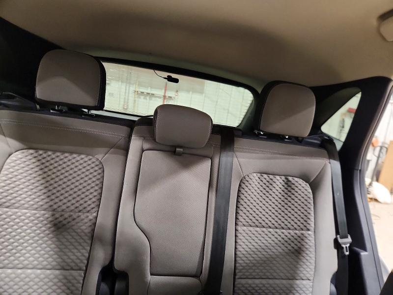 Photo 10 from auction – 2020 FORD ESCAPE SE with VIN 1FMCU9G69LUC29009