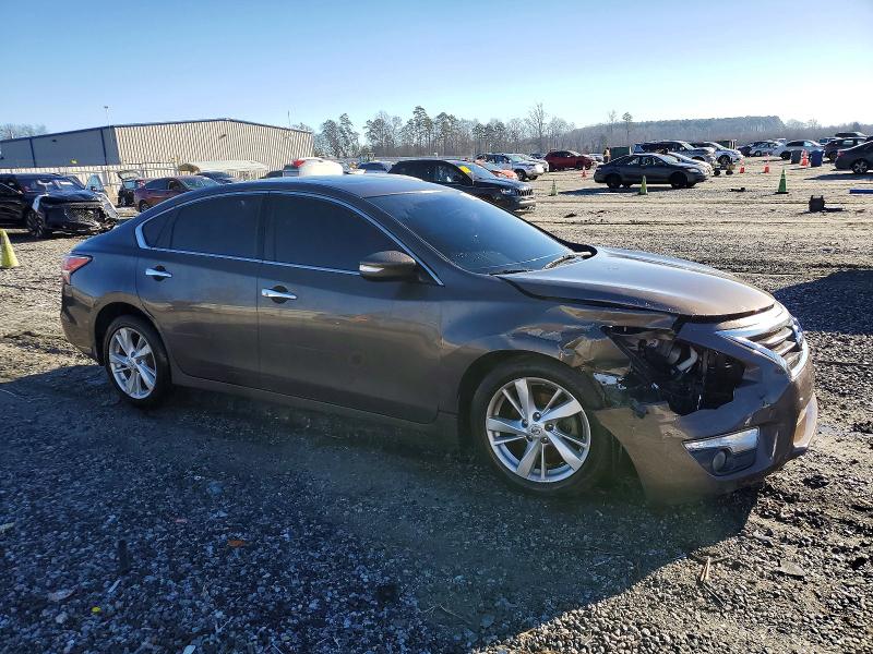 Photo 4 from auction – 2015 NISSAN ALTIMA 2.5 with VIN 1N4AL3AP1FC466641