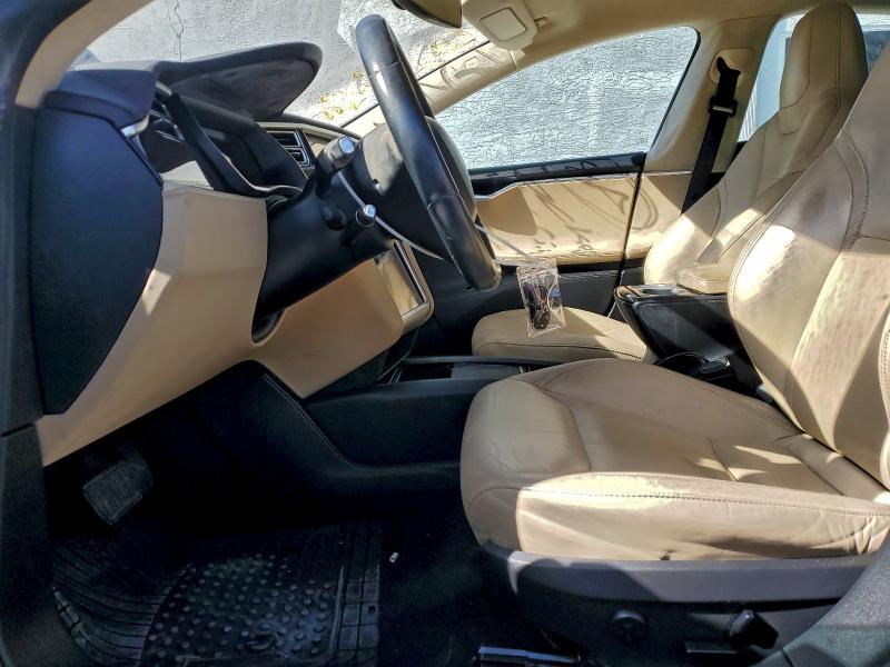 Photo 7 from auction – 2015 TESLA MODEL S 70 with VIN 5YJSA1S18FF100326