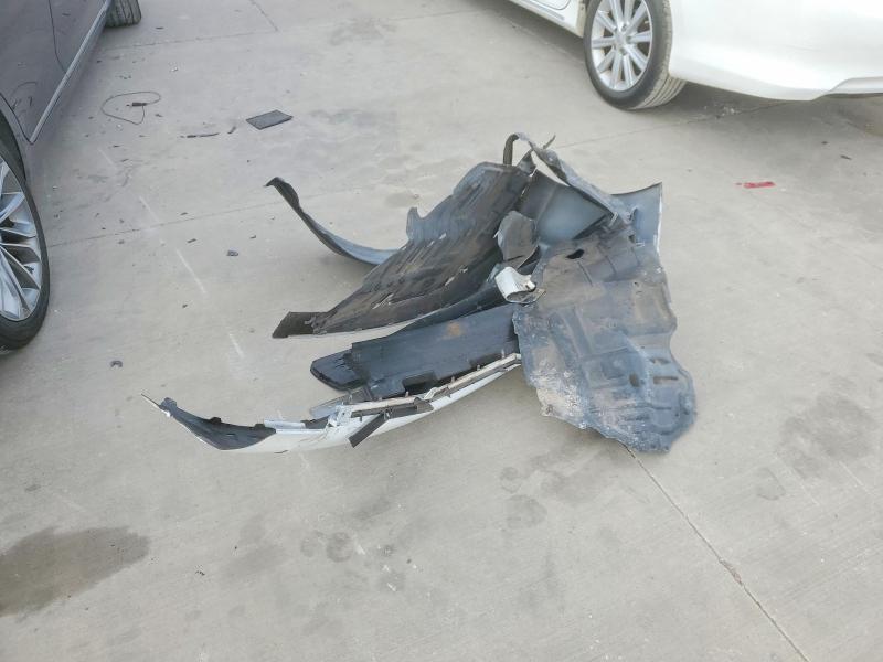 Photo 12 from auction – 2014 TOYOTA CAMRY with VIN 4T4BF1FK5ER374367