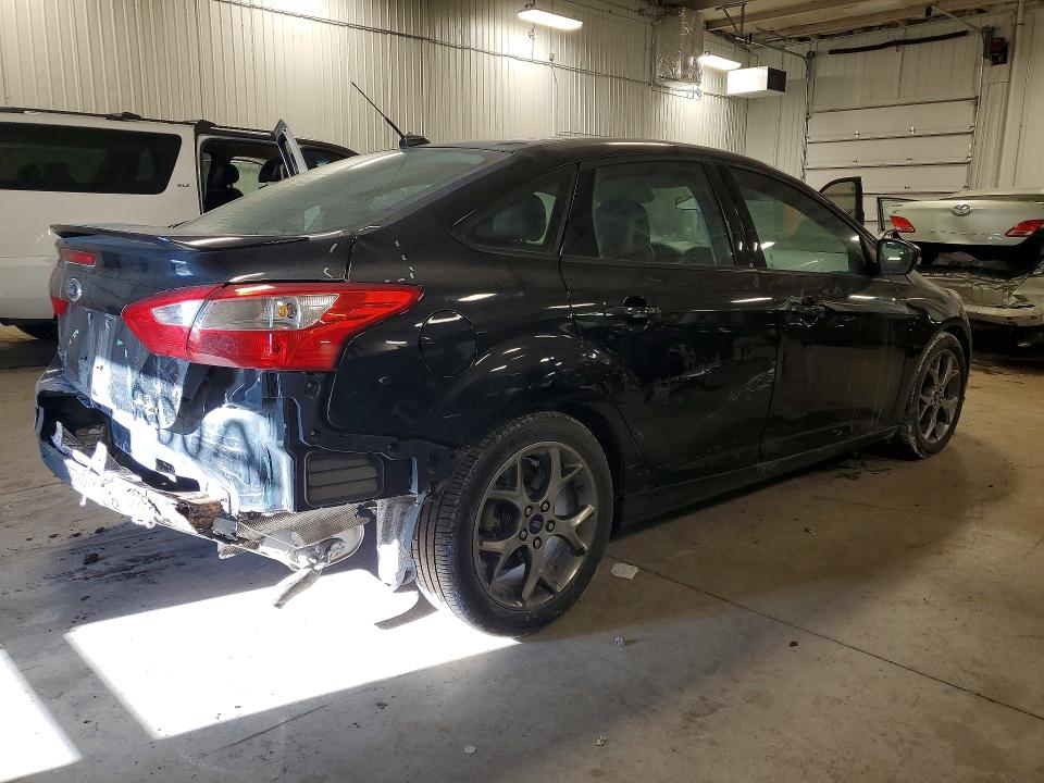 Photo 3 from auction – 2014 FORD FOCUS SE with VIN 1FADP3F27EL194674