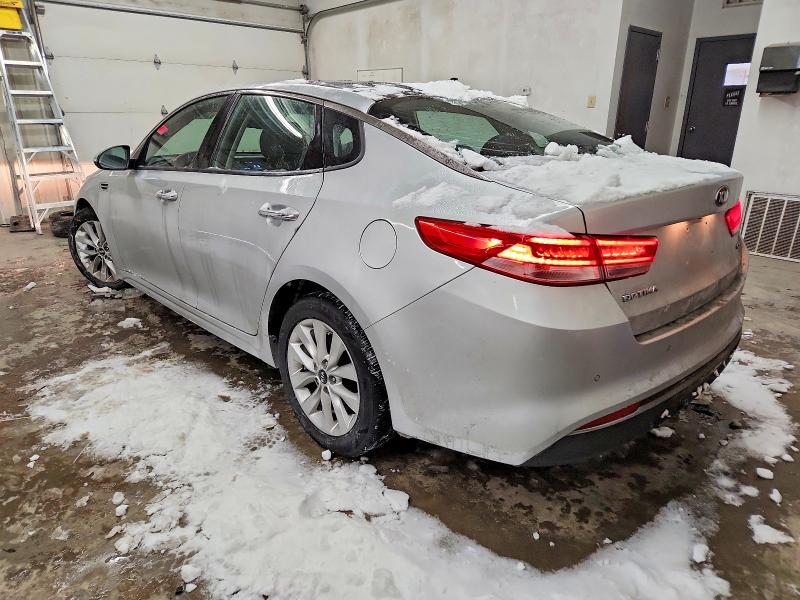 Photo 2 from auction – 2018 KIA OPTIMA with VIN 5XXGU4L37JG215939