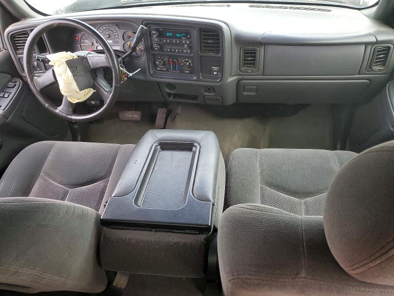 Photo 8 from auction – 2003 CHEVROLET SILVERADO with VIN 2GCEC19V531204173