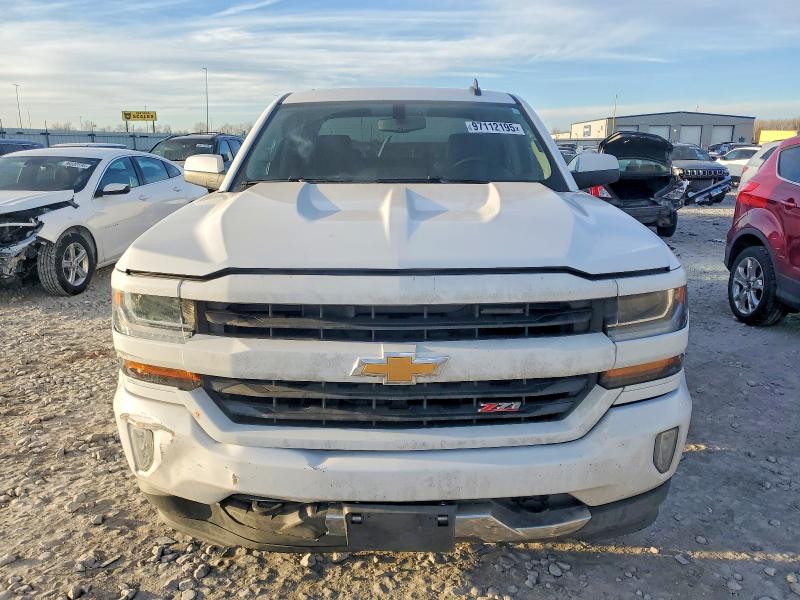 Photo 5 from auction – 2018 CHEVROLET SILVERADO with VIN 3GCUKRECXJG343611