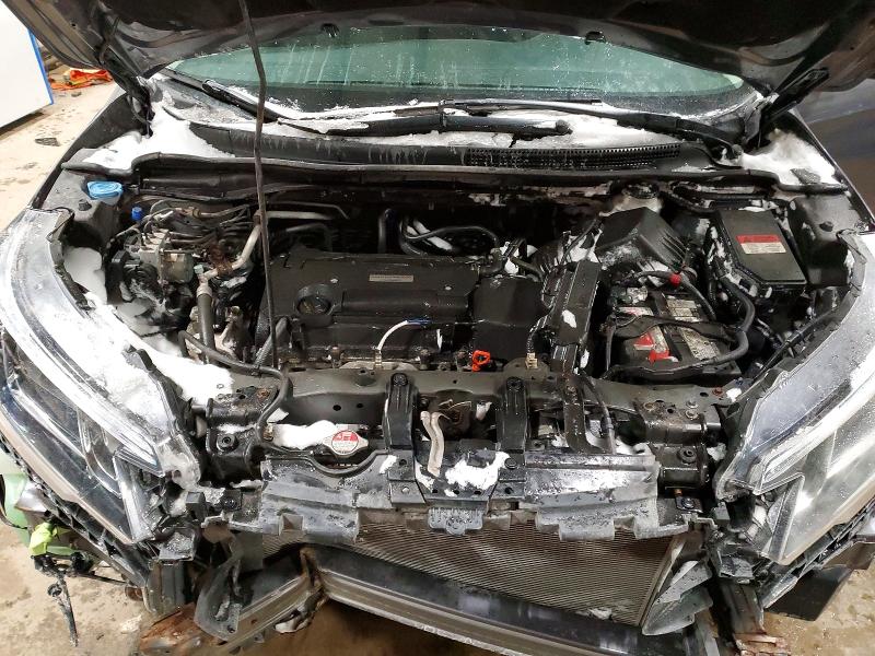 Photo 12 from auction – 2016 HONDA CR-V SE with VIN 2HKRM4H4XGH128995