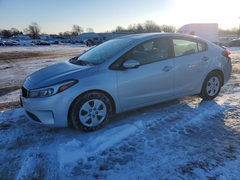 KIA FORTE 2017 with VIN 3KPFK4A78HE158404 - Photo from auction