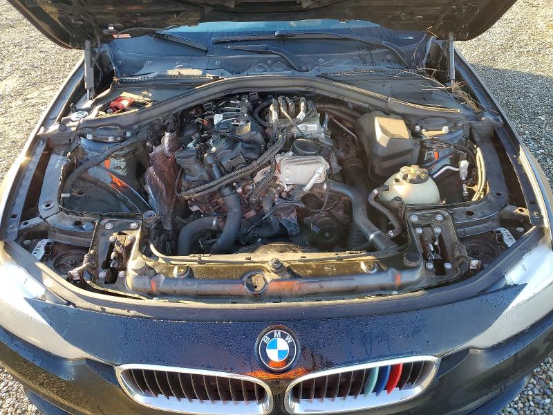 Photo 11 from auction – 2017 BMW 320 with VIN WBA8A9C31HK864806
