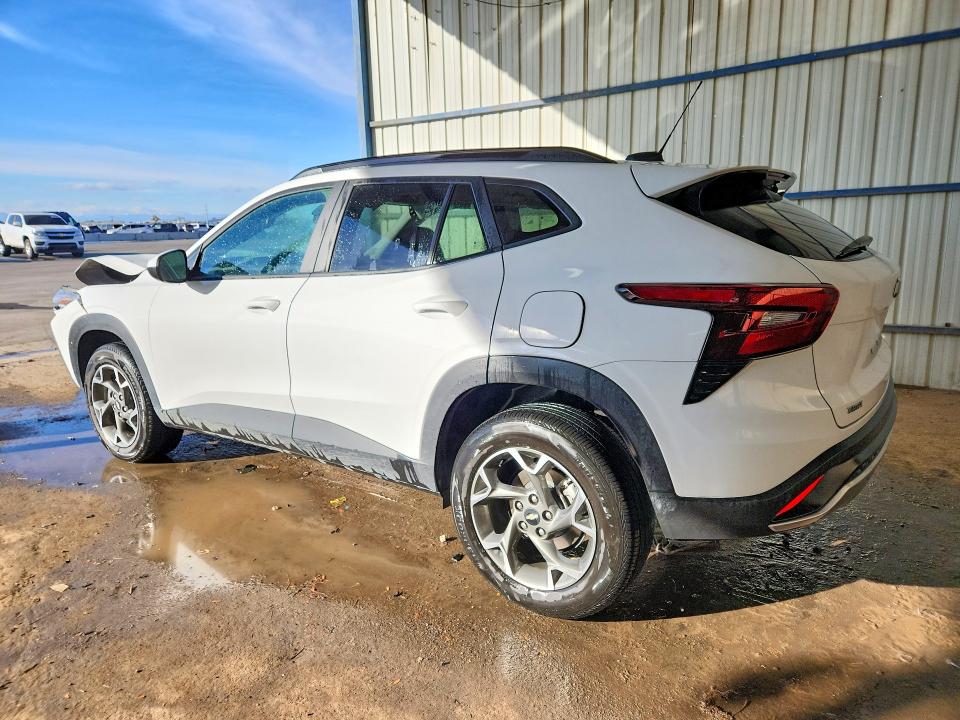 Photo 2 from auction – 2025 CHEVROLET TRAX with VIN KL77LHEP3SC214067