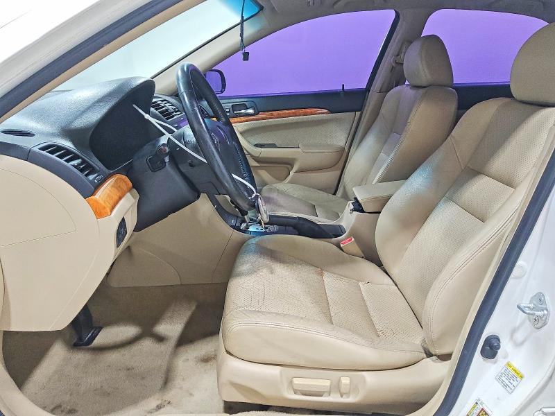 Photo 7 from auction – 2005 ACURA TSX with VIN JH4CL96885C033354