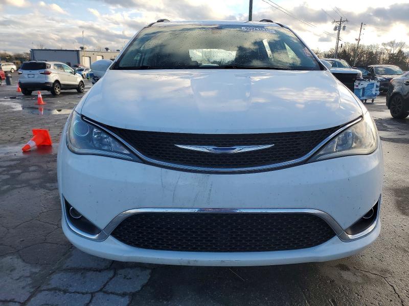 Photo 5 from auction – 2017 CHRYSLER PACIFICA T with VIN 2C4RC1BG2HR739287
