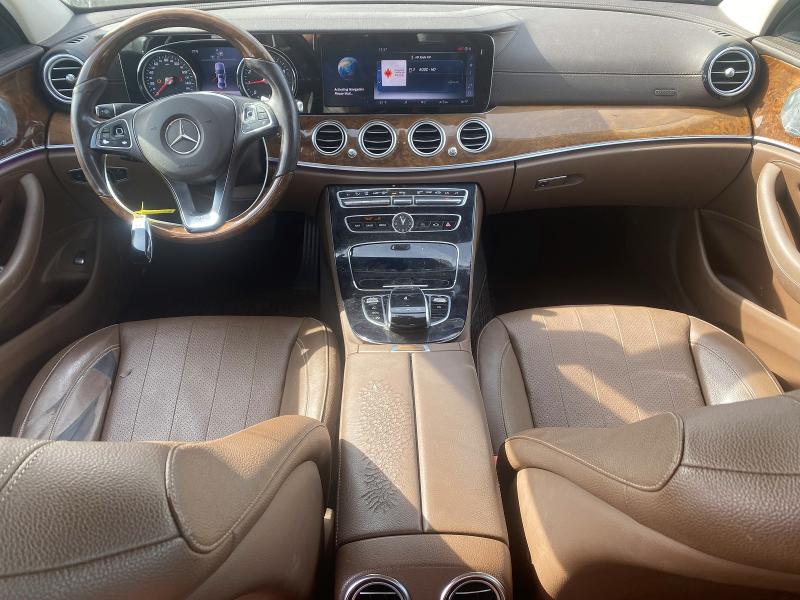 Photo 8 from auction – 2017 MERCEDES-BENZ E 300 with VIN WDDZF4JB8HA128043