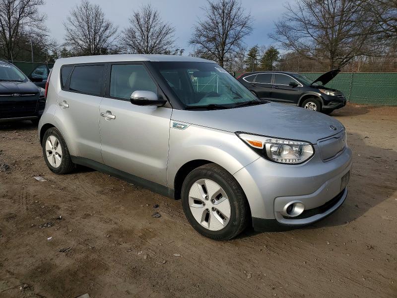 Photo 4 from auction – 2016 KIA SOUL EV with VIN KNDJP3AE8G7006920