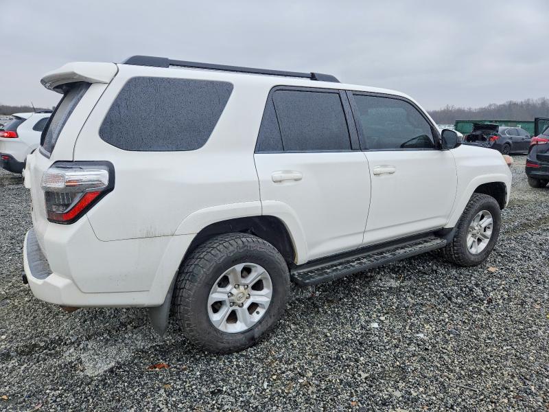 Photo 3 from auction – 2017 TOYOTA 4RUNNER SR with VIN JTEZU5JR0H5149797
