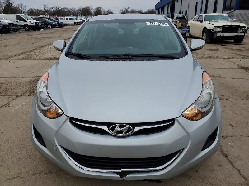 Photo 5 from auction – 2012 HYUNDAI ELANTRA GL with VIN 5NPDH4AE9CH061981