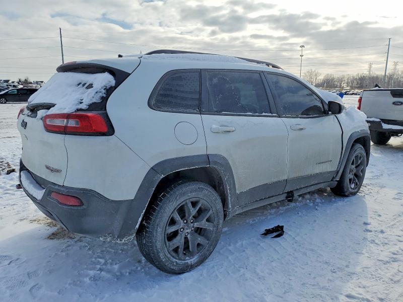 Photo 3 from auction – 2017 JEEP CHEROKEE with VIN 1C4PJMBS5HW659654