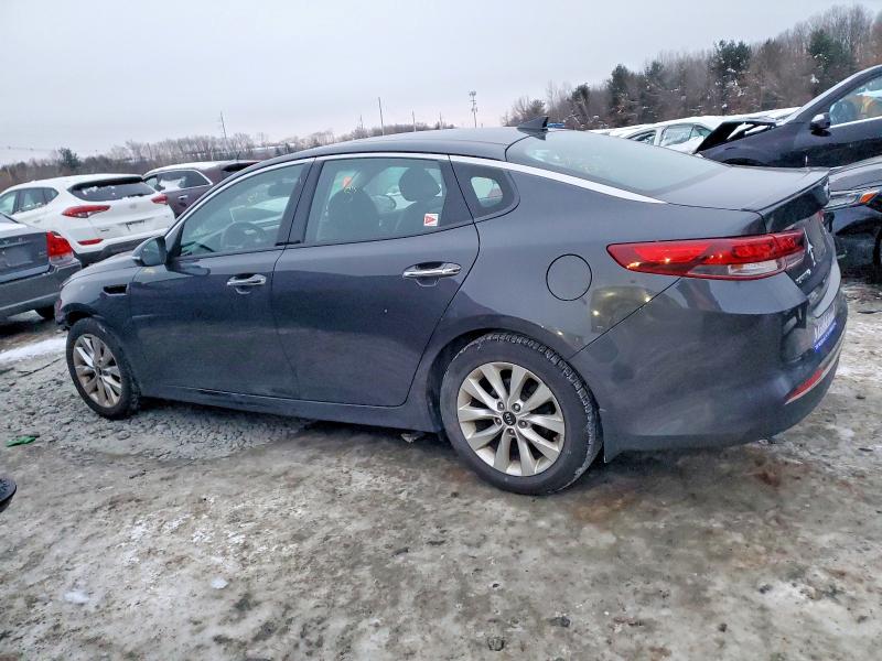 Photo 2 from auction – 2018 KIA OPTIMA with VIN 5XXGT4L32JG245403