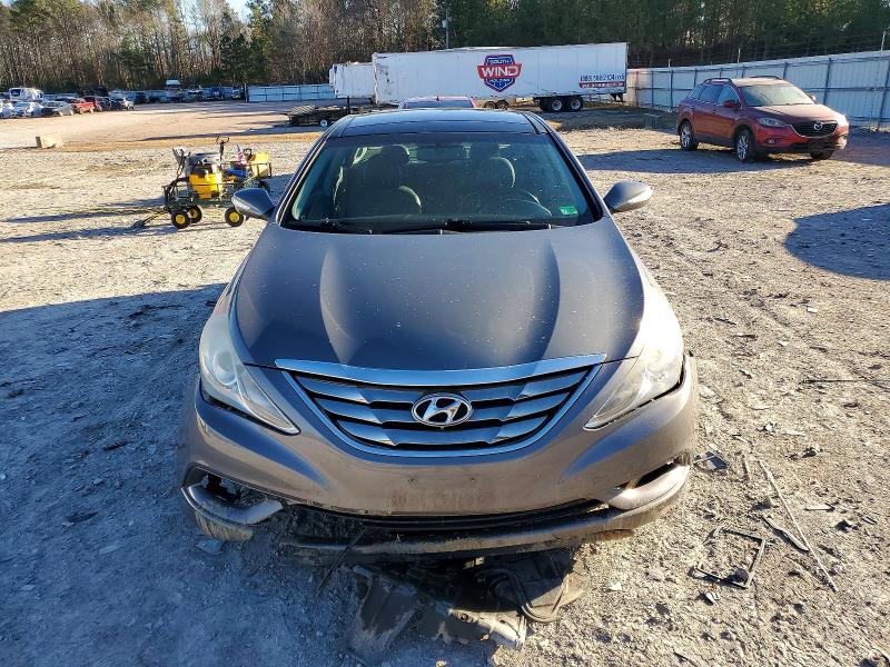 Photo 5 from auction – 2013 HYUNDAI SONATA with VIN 5NPEC4AC4DH584859