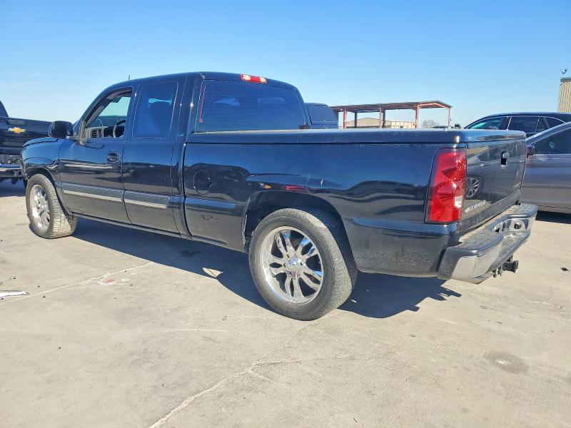 Photo 2 from auction – 2004 CHEVROLET SILVERADO with VIN 2GCEC19T541116367