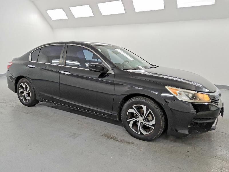 Photo 4 from auction – 2017 HONDA ACCORD LX with VIN 1HGCR2F32HA002209