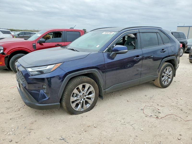 TOYOTA RAV4 XLE P 2022 with VIN JTMC1RFV7ND093200 - Photo from auction