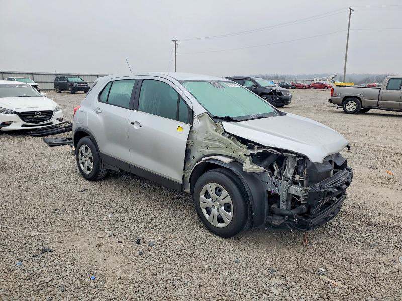 Photo 4 from auction – 2016 CHEVROLET TRAX LS with VIN 3GNCJKSB2GL249750
