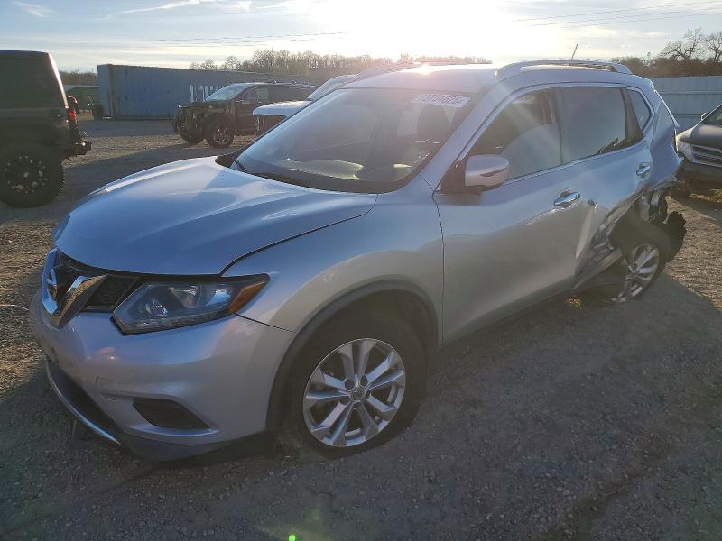 NISSAN ROGUE S 2016 with VIN KNMAT2MTXGP630167 - Photo from auction