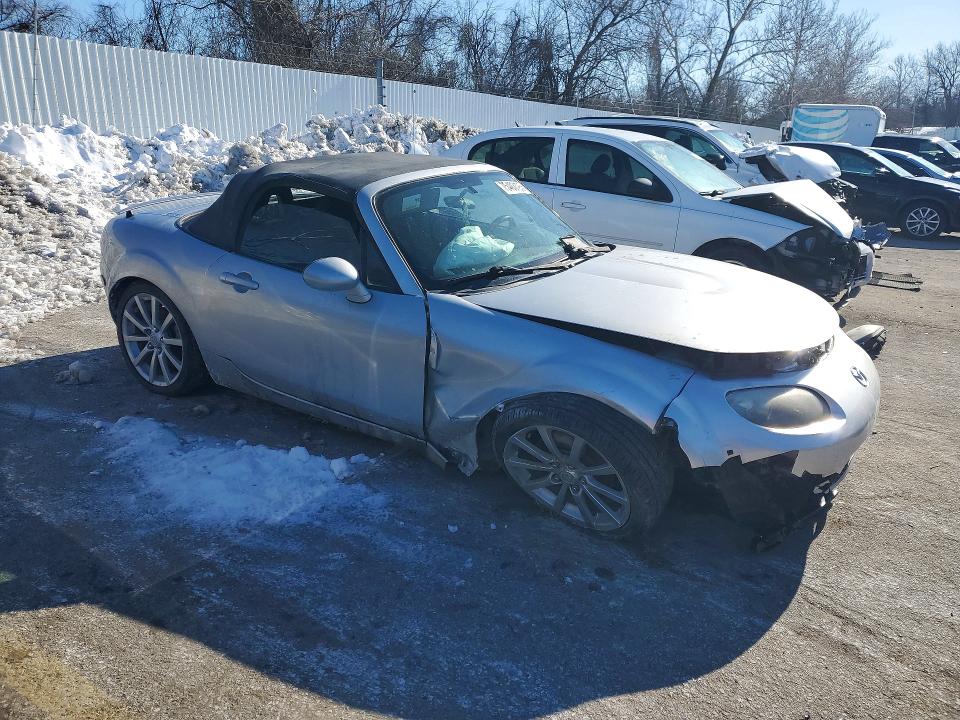 Photo 4 from auction – 2007 MAZDA MX-5 MIATA with VIN JM1NC25F270130720