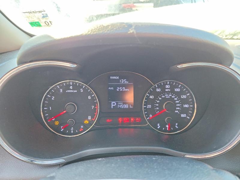 Photo 9 from auction – 2016 KIA FORTE LX with VIN KNAFX4A66G5528071