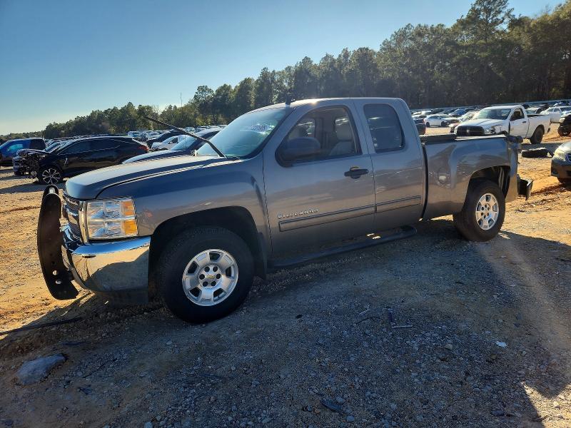 CHEVROLET SILVERADO 2013 with VIN 1GCRCSE0XDZ358680 - Photo from auction