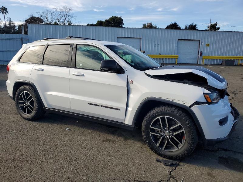 Photo 4 from auction – 2018 JEEP GRAND CHER with VIN 1C4RJFLT0JC267992