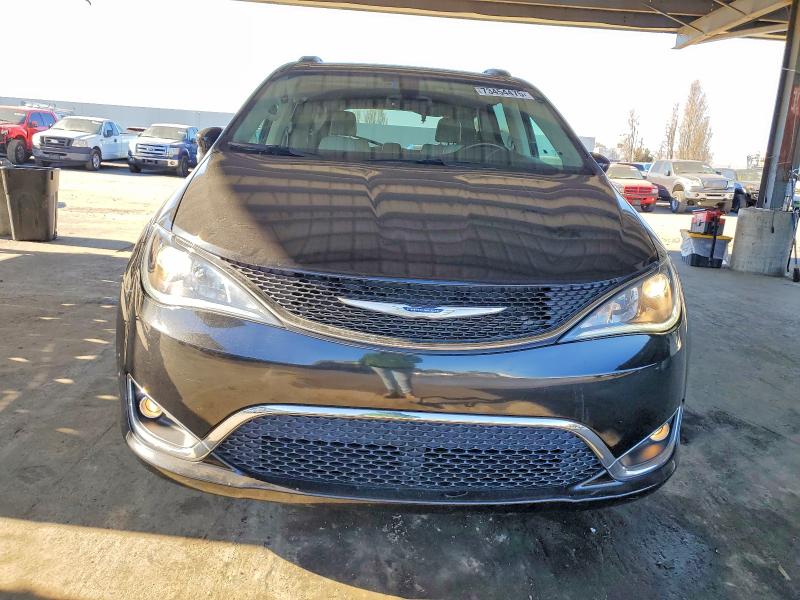 Photo 5 from auction – 2019 CHRYSLER PACIFICA T with VIN 2C4RC1BG7KR592939