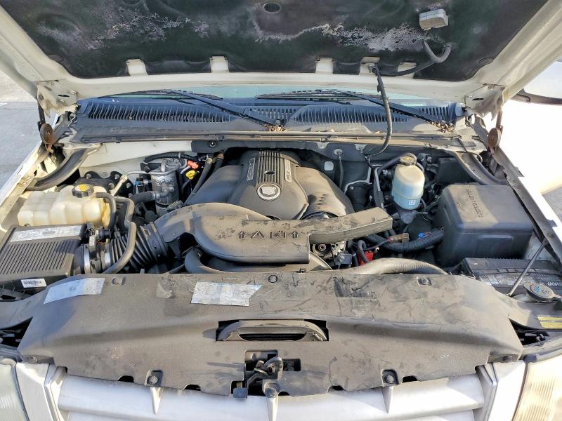 Photo 12 from auction – 2002 CADILLAC ESCALADE L with VIN 1GYEK63N62R111557