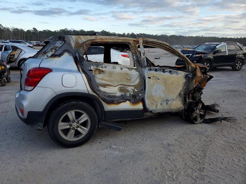 Photo 3 from auction – 2021 CHEVROLET TRAX with VIN KL7CJLSB6MB323857