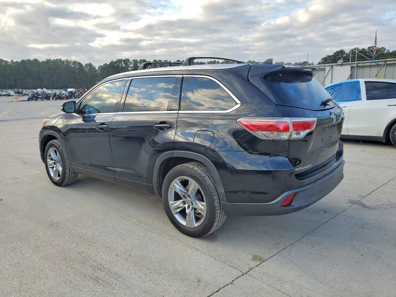 Photo 2 from auction – 2014 TOYOTA HIGHLANDER with VIN 5TDYKRFH2ES011598