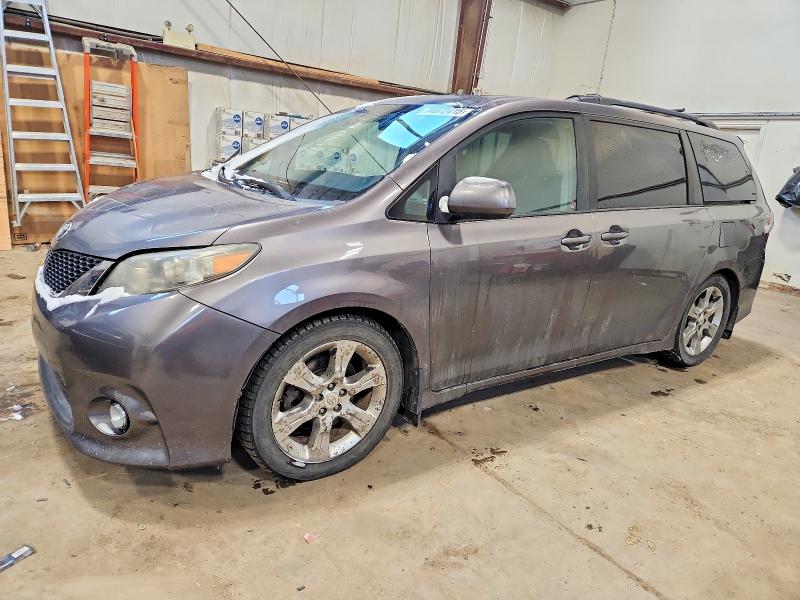 TOYOTA SIENNA 2011 with VIN 5TDXK3DC4BS035140 - Photo from auction